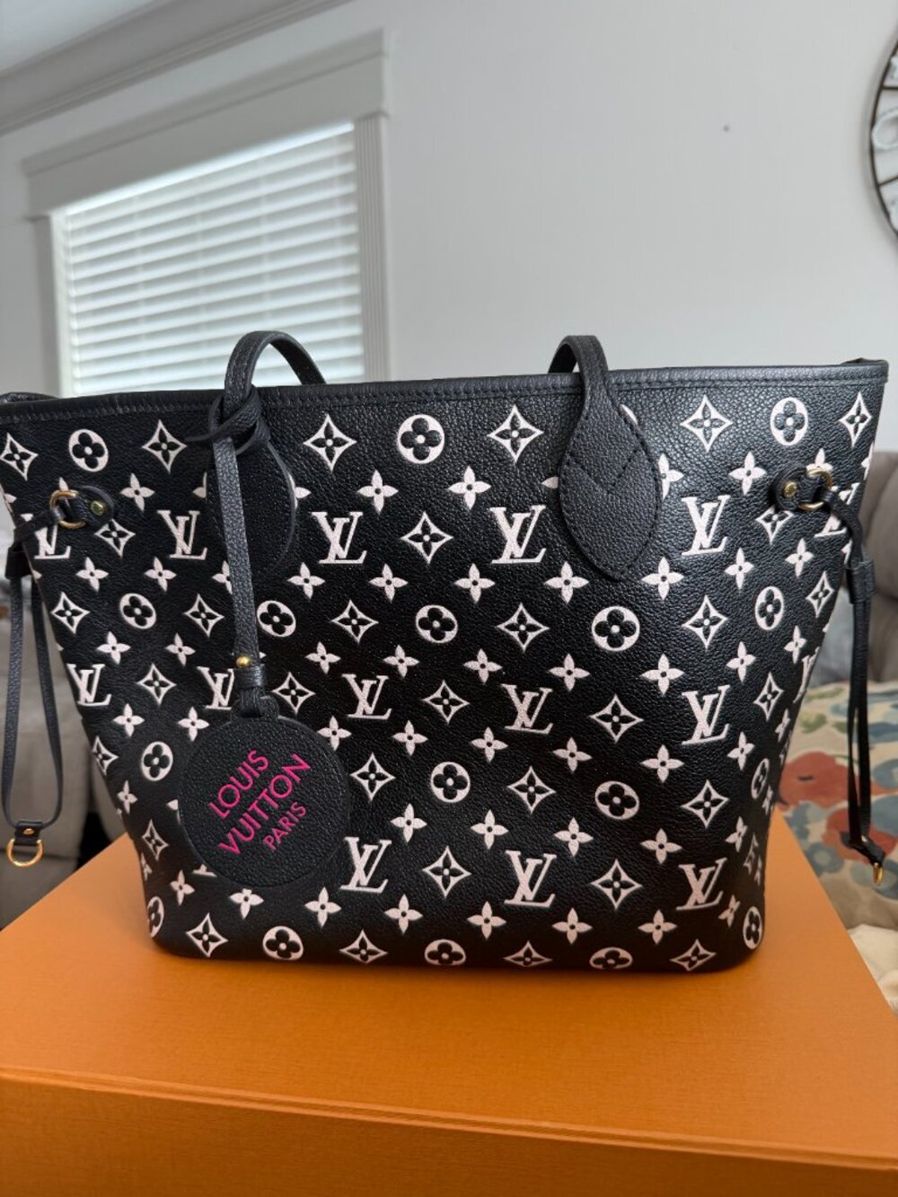 Louis Vuitton Neverfull MM Black, White & Pink Spring 2022